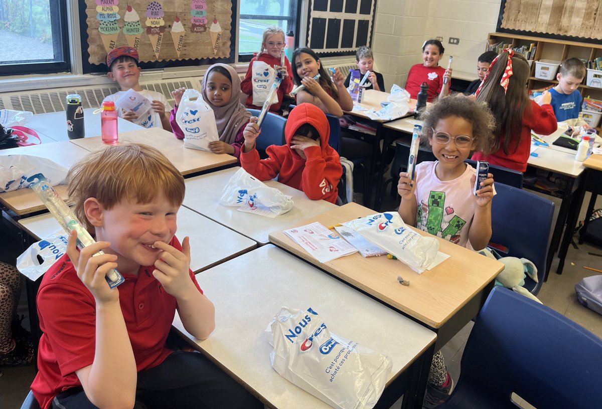 Thanks to LeeAnne from East End Dental for an informative and entertaining presentation about dental hygiene. I bet there’s some serious flossing happening tonight with these new loot bag gifts!