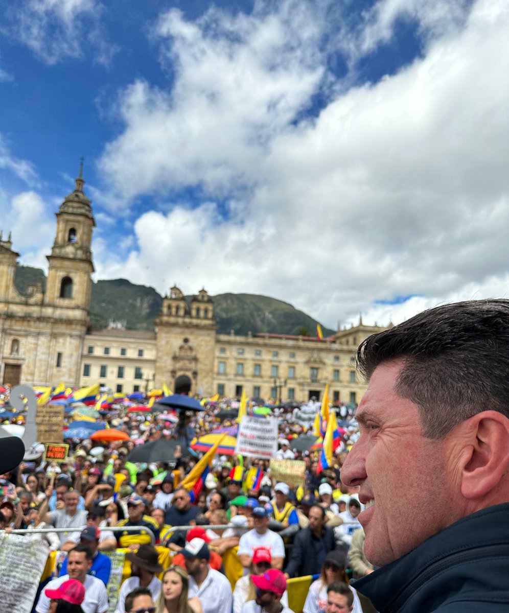 Diego_Molano's tweet image. Colombia se respeta 🇨🇴