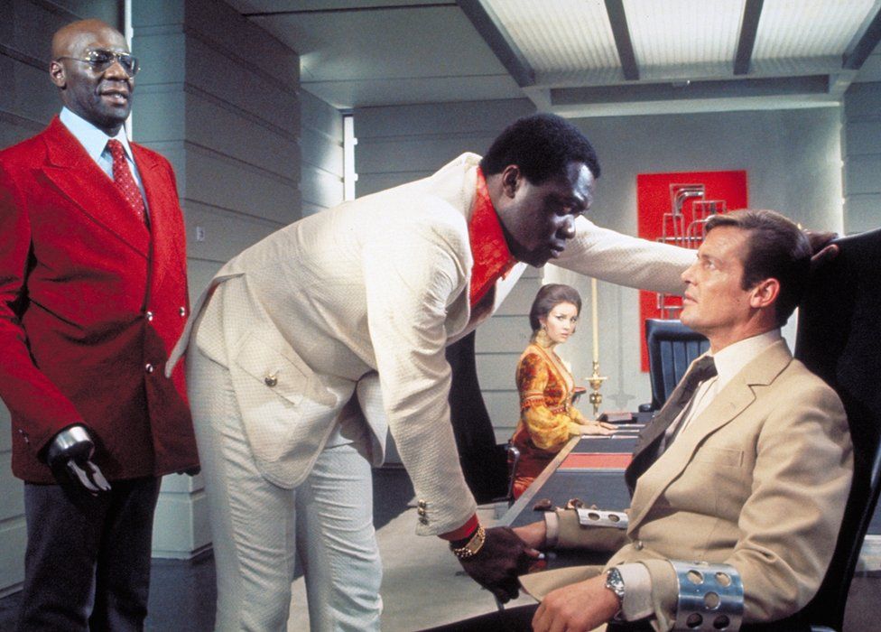 dhevans77's tweet photo. When you've watched as many films as I have, it's always surprising when I'm shocked I didn't realise it's the same actor in two different movies. 

Yaphet Kotto was Kananga/Mr Big in Live and Let Die, Parker in Alien and Laughlin in The Running Man
 #SameActor https://t.co/sQWbGhjz3N