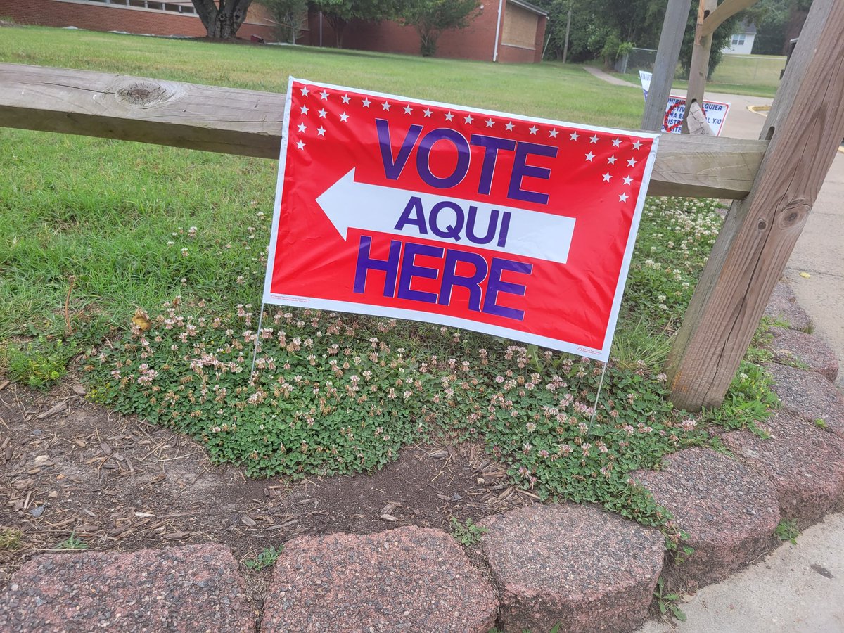 IvaniaCastill17's tweet photo. I invite you to go out and #vote 🇺🇲📥🗳✅️ for @guzman4virginia FOR #State_Senate of the new district 29th today June 20  Son las #Primarias Aquí en Virginia Nuestro #LATINO_VOTE COUNTS. https://t.co/hZmbzQSCZy
