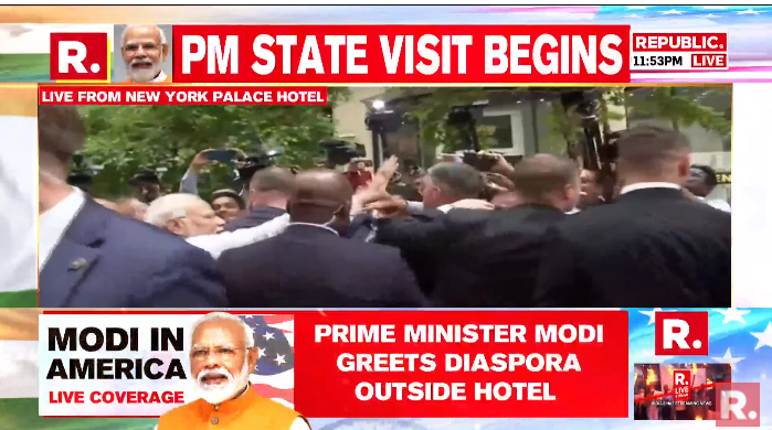 republic's tweet photo. #LIVE | PM Modi begins his crucial US visit, receives grand welcome as he arrives at Lotte New York Palace hotel amid heavy security deployment - https://t.co/kJgy4uYnVm
#ModiMagicInAmerica #PMModi #USA #JoeBiden #India https://t.co/m6pdP7nRc1