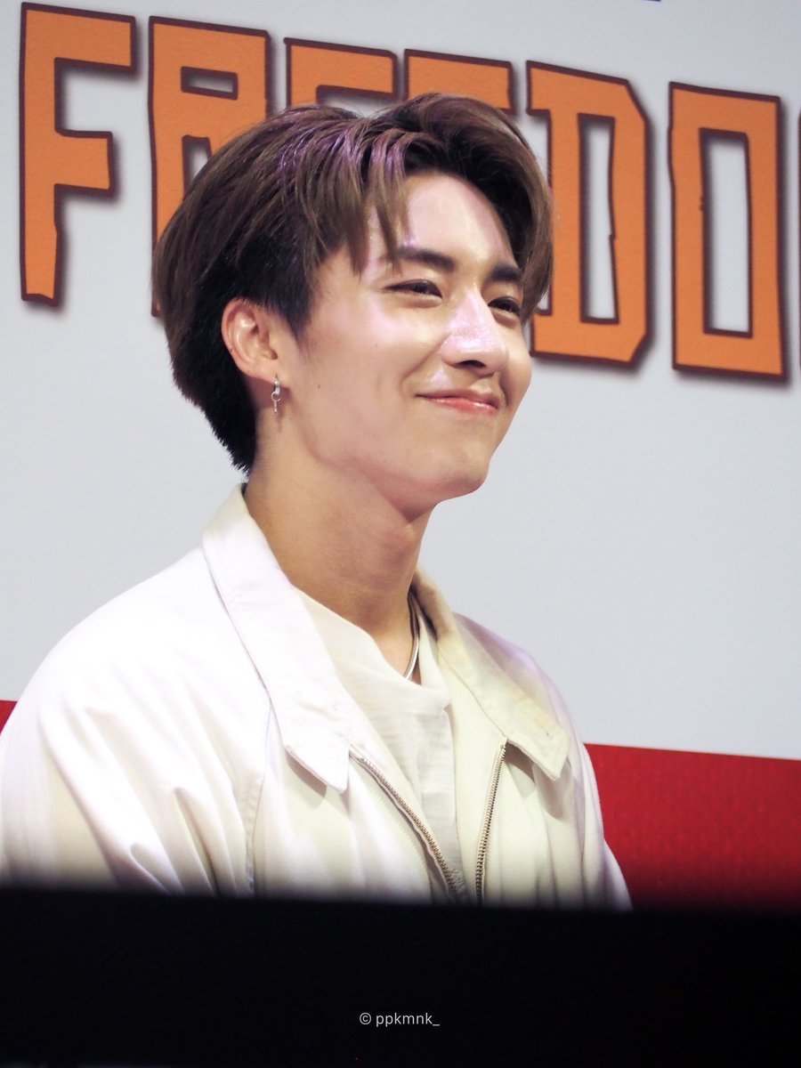 ppkmnk_'s tweet photo. นี่ไม่ใช่รูปภาพ นี่รูปหล่อ🤩✨
#SiamCenterPRIDE
#JUNG_PERSES #PERSES_TH https://t.co/RotOvAya7L
