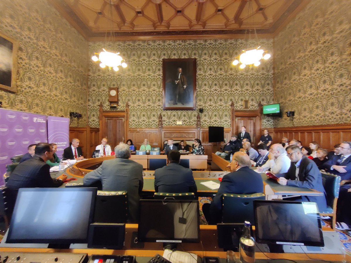 Full house for <a href="/SME4LABOUR/">SME4Labour</a> to hear from <a href="/Bill_Esterson/">Bill Esterson</a>, <a href="/catkinson80/">Catherine Atkinson MP</a> and <a href="/abs_hai/">Abdul Hai OBE</a>. I've got a burning question about how Labour will upskill the UK's SME leaders with productivity-enhancing #management skills, wish me luck!