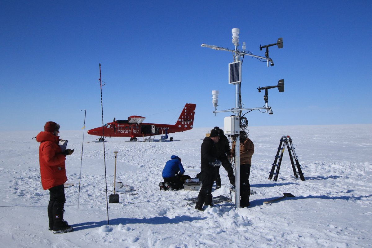 Nico Stoll (@stoll_nico) on Twitter photo Lucky to assist the team of the Geological Survey of Denmark and Greenland (GEUS) in maintaining a weather station 1h north of <a href="/egripcamp/">EastGRIP Camp</a>
nice variation from working in the trench😀 Lucky to assist the team of the Geological Survey of Denmark and Greenland (GEUS) in maintaining a weather station 1h north of <a href="/egripcamp/">EastGRIP Camp</a>
nice variation from working in the trench😀