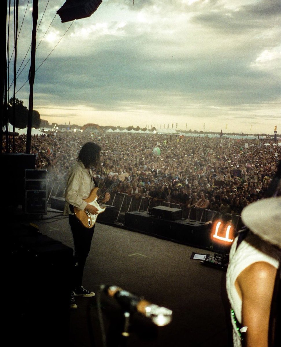 paramore_tour's tweet photo. #ParamoreBonnaroo on film by Zac https://t.co/IUZiw8NCrp
