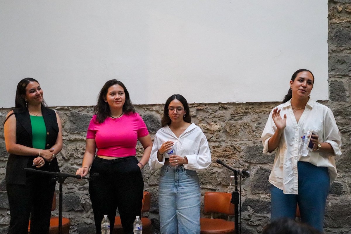 El día de ayer se llevó a cabo el evento Diseño con perspectiva de género dónde tuvimos la charla "Diseño y feminismo" con la Dra. Mariana Salgado y el panel “Diseño y feminismo" con el colectivo Femin(are).

#elmui #diseñoydiaspora #diseño #feminismo #museo #elmuitec #puebla