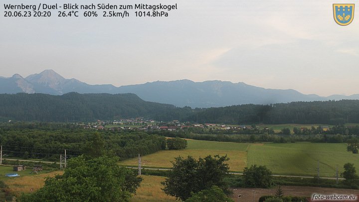 WWien10's tweet photo. Gestern ist sich mit 29.9°C aufgrund eines #Gewitters der erste #Hitzetag in #Villach noch nicht ausgegangen. Heute war es dann soweit mit 31.6°C. Bis Donnerstag könnten noch zwei weitere folgen.
#Hitze #Kärnten https://t.co/I5JKqzEQzs