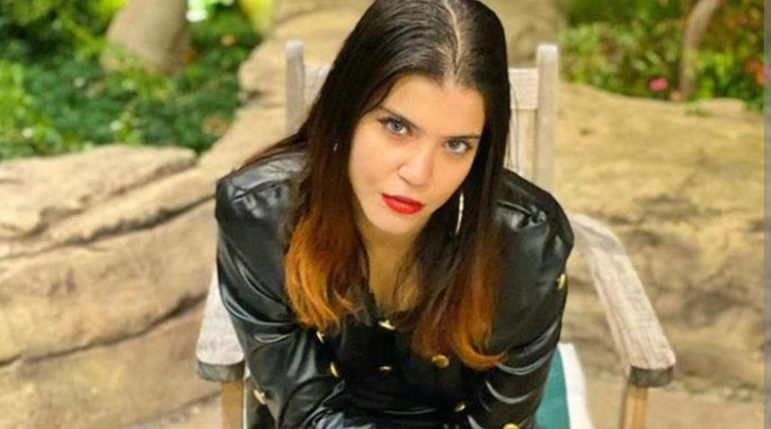 gusholderhaber's tweet photo. Oyuncu Feyza Civelek: "Erkeğin aldatmaması için kadının, erkeğine her şekilde yetmesi gerekiyor." https://t.co/p0IL02jn3Z