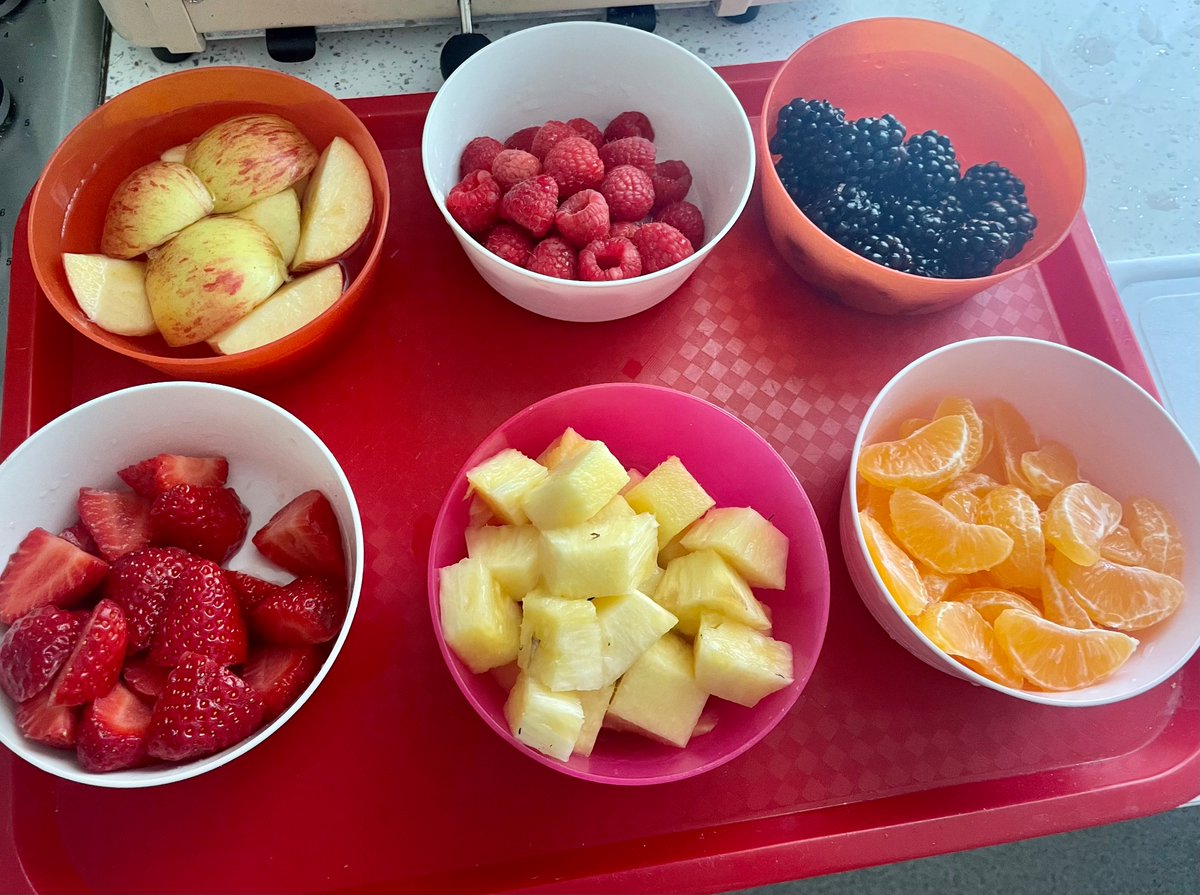 The 2’s Nursery have been enjoying rainbow fruit salad for their snack. They tasted all the fruit and chose their favourite #EYFS