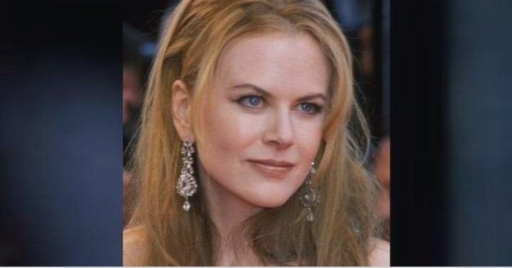 JadwgaT's tweet photo. Nicole Kidman: Absolutnie wierzę w Boga.
Katolicyzm mnie prowadzi. Naprawdę mam silną wiarę, staram się regularnie chodzić do kościoła, a także do spowiedzi. W tym sensie jestem uduchowiona, że absolutnie wierzę w Boga ..... ⬇️
https://t.co/s5urAUk4j1 https://t.co/ZzSAKWbLqv