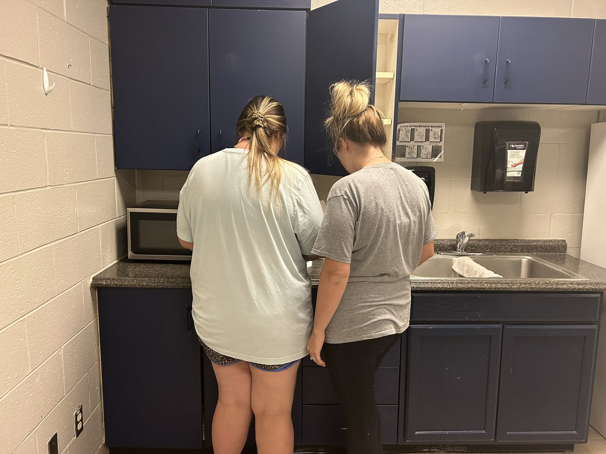 Michelle Peterson tweet media