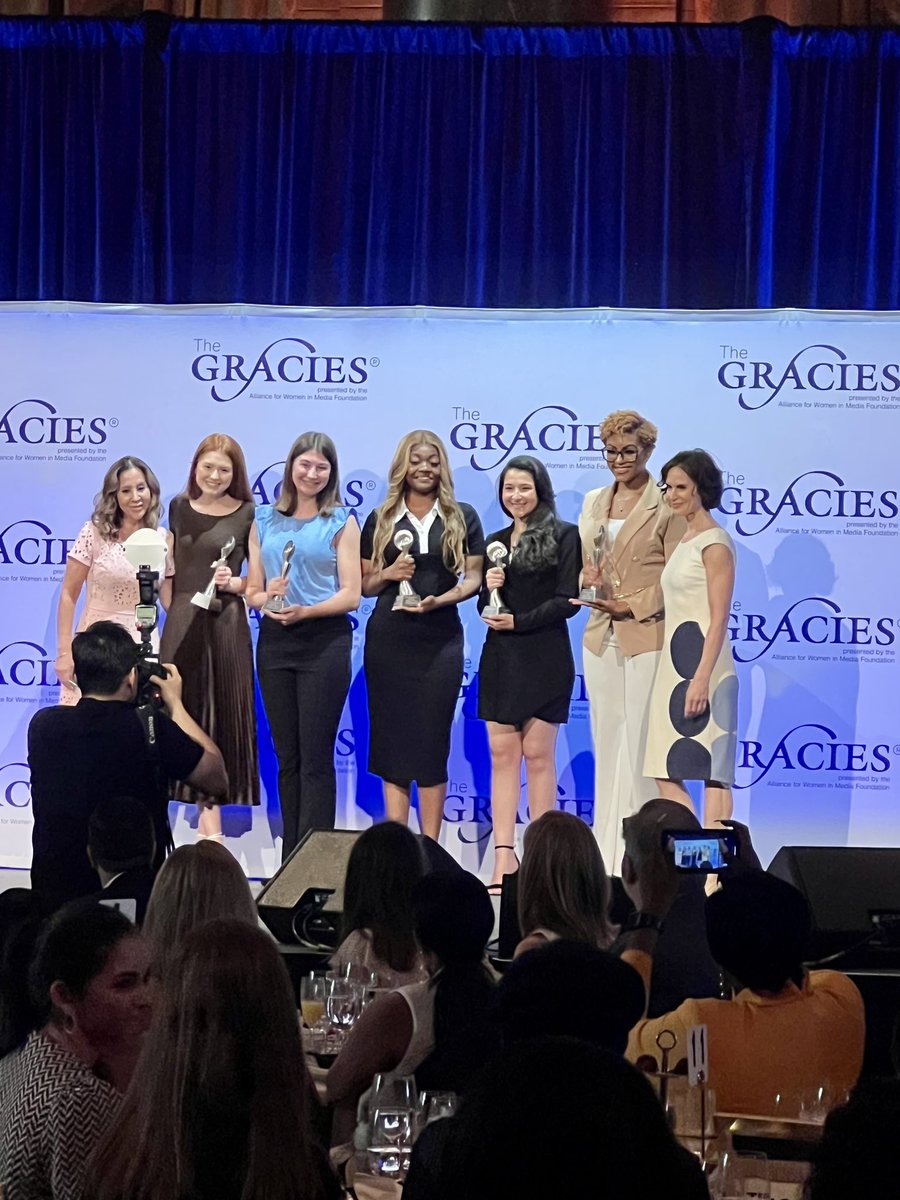 XulaMassComm's tweet image. And the Gracie goes to …. @XULA1925 @zoetrask received her Gracie Award today in New York City for first place: student radio host … from the @AllWomeninMedia for her collection of radio shows and broadcasts centering young Black women’s perspectives. @NphcXula @XULApres