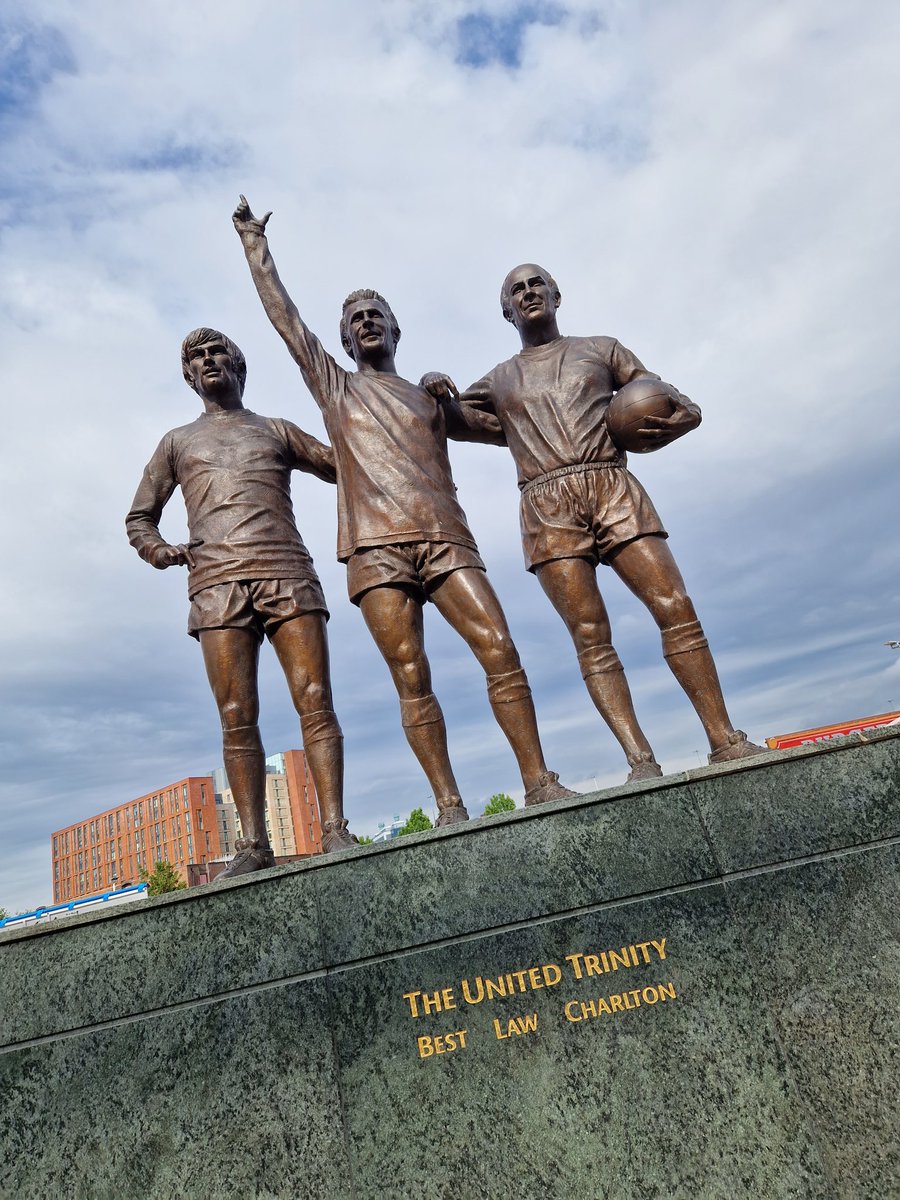 louisasavs's tweet photo. Liverpool to Manchester done ✔️ 
Great day for our @LD_Asbestos #MesoMiles walk.
 Lovely for so many faces from @MerseysideAVSG @AsbestosGMAVSG @CheshireAVSG to join us
@kjohnson239 @Stevedickenslaw @RachelLeachlaw https://t.co/yhYyMfnuqP