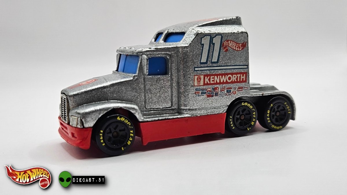 1996 - Kenworth T600 (Big Rig)
Race Truck Series/Just Trucks 5-Pack
#381

#HotWheels #Matchbox #Tomica #Maisto #Majorette #Diecast