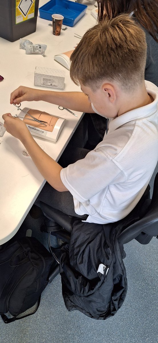 emrys_science's tweet photo. Today, some of our Y9 learners attended the 'Future Doctors' experience at Ysbyty Glan Clwyd. They had a hands on, fantastic experience, with an insight into what being a doctor entails. Thank you @CareersWales, @BetsiCadwaladr @BangorUni and all involved. https://t.co/FTAEHms4Lk
