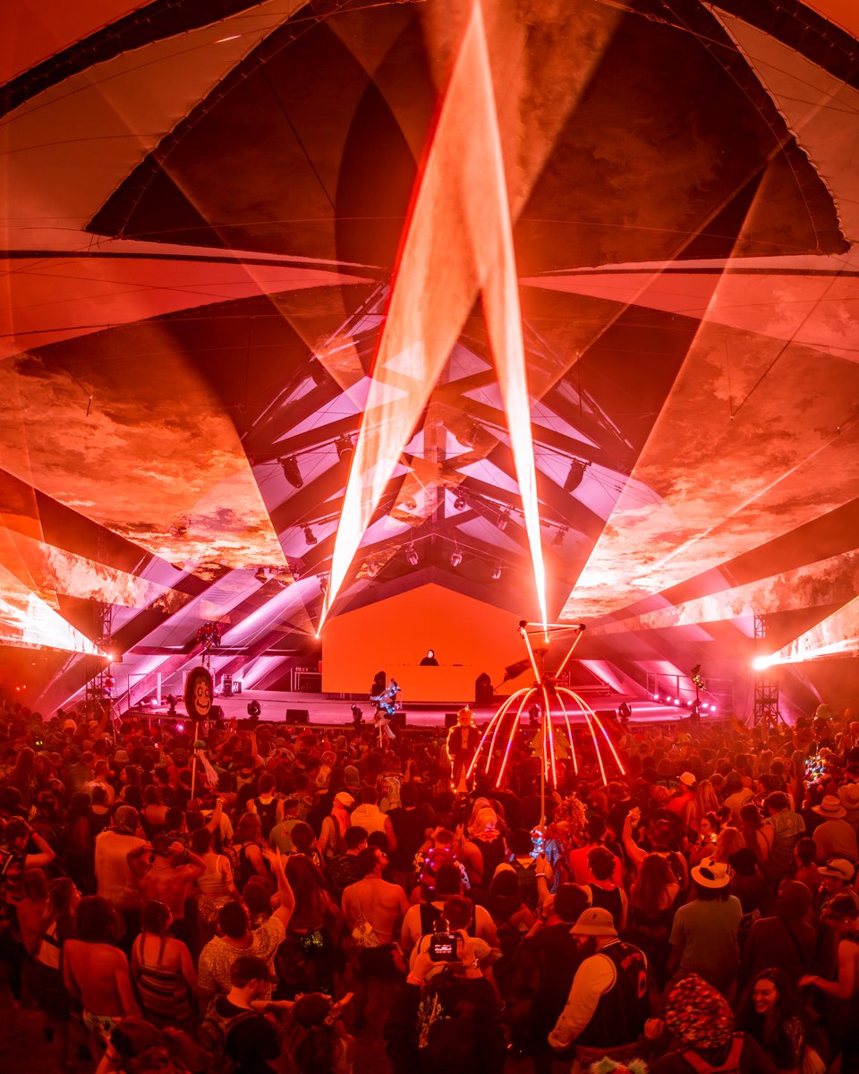 So many beautiful, vibrant moments flowing in by <a href="/DiVisuals/">Don Idio</a> 💫 More photos from Don Idio are now on our FB page.