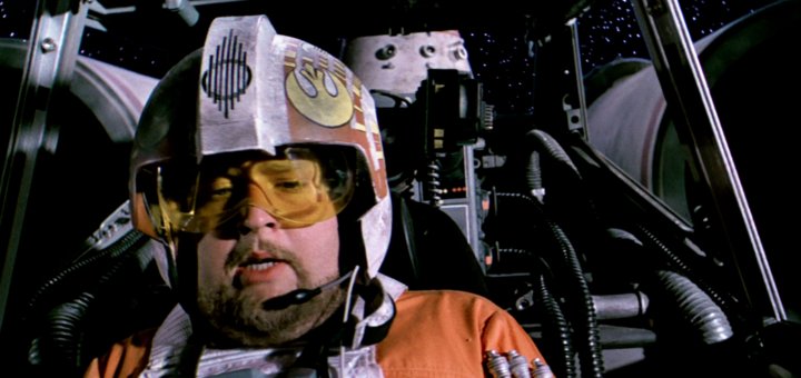 dhevans77's tweet photo. When you've watched as many films as I have, it's always surprising when I'm shocked I didn't realise it's the same actor in different movies. 
William Hootkins was in Flash Gordon, Batman, Raiders of The Lost Ark and Star Wars
 #SameActor https://t.co/Uwe480rCJC