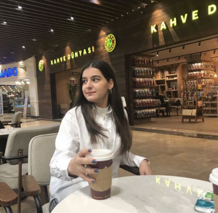 Duygu Tunç

Demiroğlu Bilim Üniversitesi Paramedik Bölümü yeni mezunlarından Duygu Tunc, Adıyaman’da yakalandığı depremde yaşamını yitirdi.

Başımız sağ olsun.