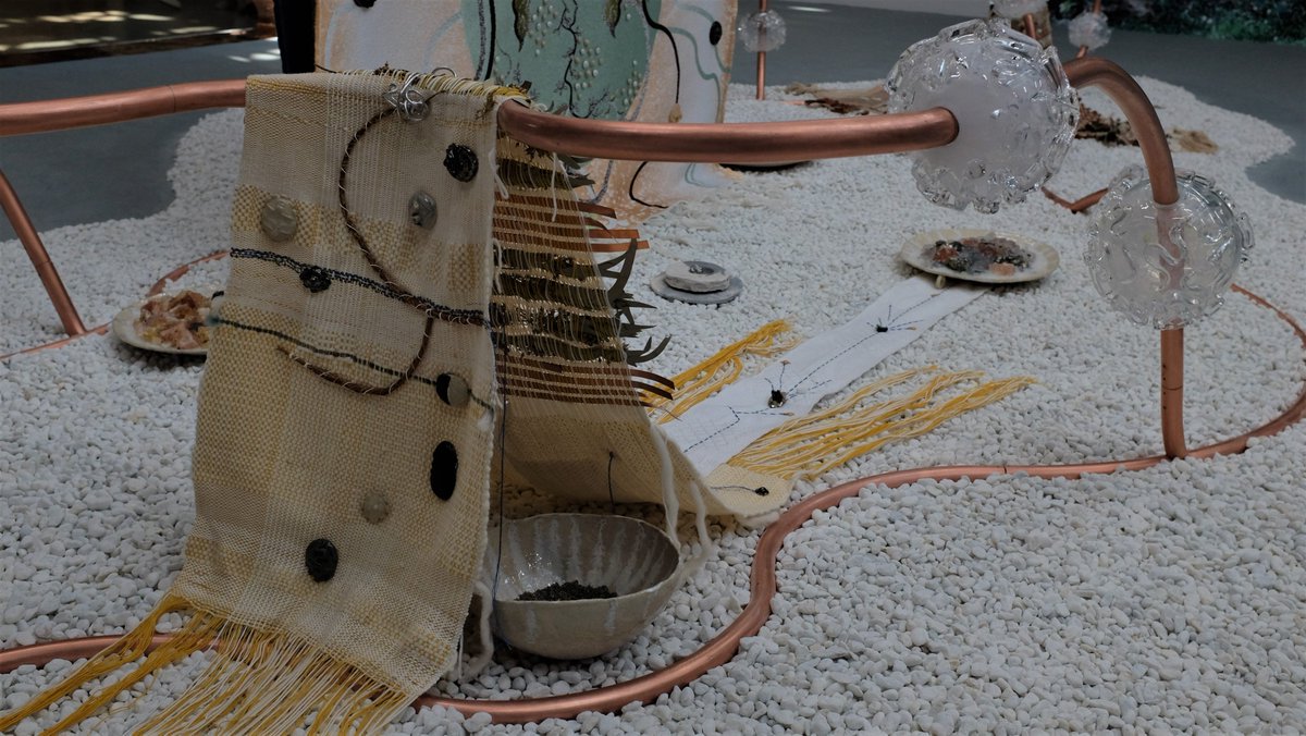 RFIculture's tweet photo. @PalaisdeTokyo Marie-Claire Messouma Manlanbien tresse la poésie, l’audace et la création   
=> https://t.co/eRpmmhsdYH Entretien autour de sa magnifique exposition "L'être, l'autre et l'entre". #CôteDIvoire #Guadeloupe #France @messoumaa
@RFI @RFIAfrique @galeriecf https://t.co/mChRz4Umoj