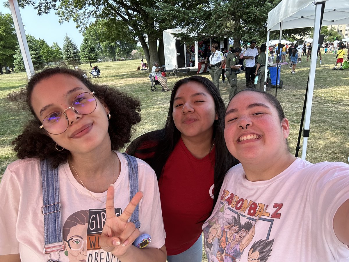 Daysi_TGT's tweet photo. Yesterday, the T3280 team united in the spirit of Juneteenth, coming together to serve and honor the legacy of freedom. It was an incredible day of volunteering and making a positive impact in our community. 🌟✊🏾 #Juneteenth @MannyTGT28 @Reina95 @KellyMcGarrity https://t.co/oBkJtnwgvf