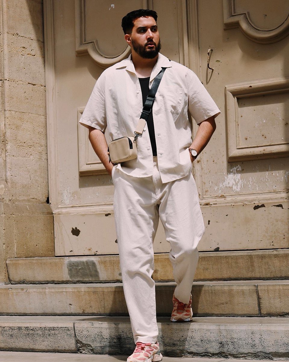 Fila_SFC's tweet photo. J’ai posé pour la marque @UNIQLO_France / @UNIQLO_JP qui est aussi mon taff depuis maintenant 6 ans.

Rien de fou mais il me tenais à cœur de le partager 🥷📸

Collection Spring/Summer ☀️ and Collection Fall/Winter ❄️ . https://t.co/0cqMUJlTVU