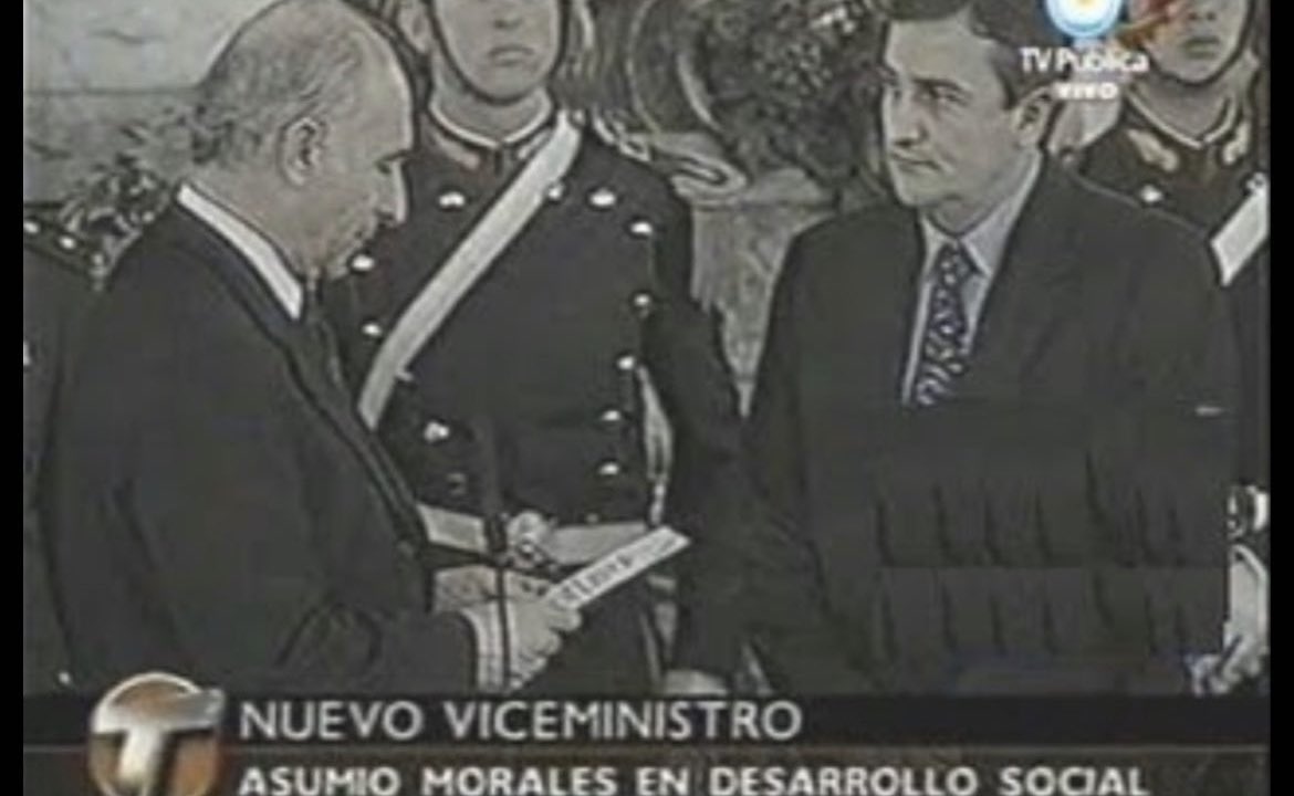 FranCubria's tweet photo. @GerardoMorales Quedaste Viejo, Retrógrada.. 
La Democracia se Siente y se Defiende..

Mi generación te contestó muy claro: Que Boludo, Que Boludo el Estado de Sitio..

Solidaridad al pueblo Jujeño..

#Represión #EstadodeSitio
#Politica #Jujuy #Jujuyenlucha #Democracia https://t.co/gBNdES8wWu