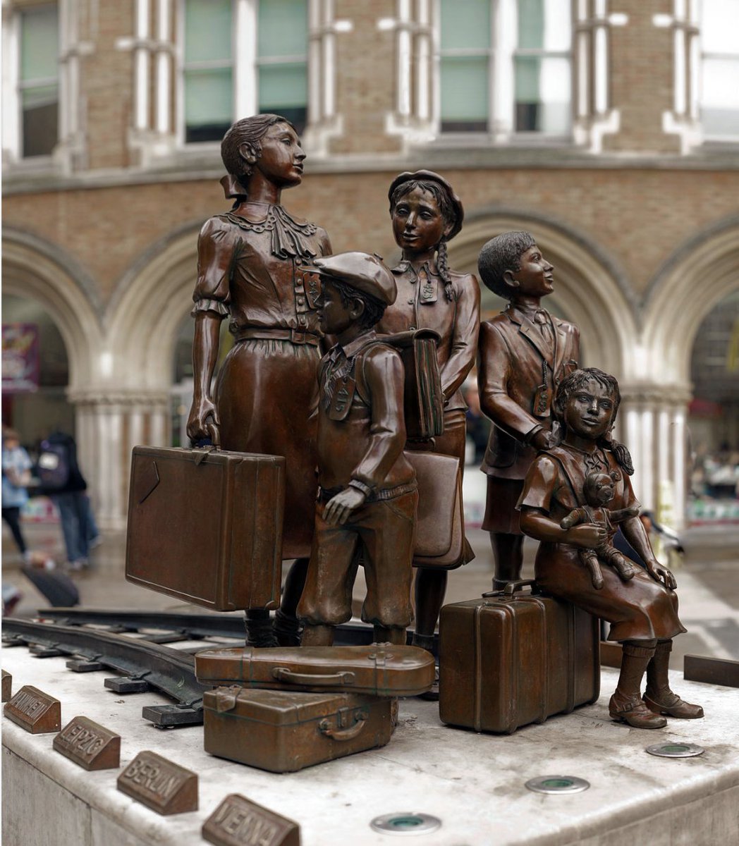 Brilliant comment by @avivadautch on kindertransport  in England @bbcradio4 on front row about the treatment of Jewish foster children in England. Some/many (?)  were badly treated,  starting with being numbered!