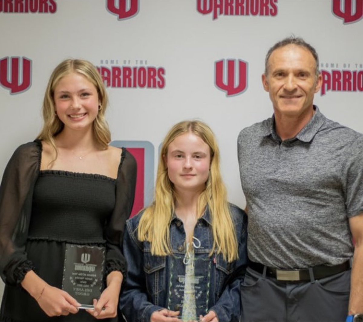 Congratulations to incoming forward Sadie Maciura on her academic and athletic accomplishments with Westwood Collegiate!! 

Sadie was recognized as the  JV Girls Athlete of the Year, while also receiving a scholar athlete award, and various MVP/coaches awards. 

Congrats!!
