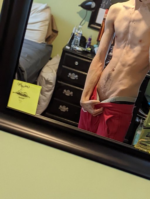 I did a home workout for the first time in ages 😅 enjoy the post workout arms and shirtless pics https://t<a href="/tag/horny"class="tags"><span>#horny</span></a><a href="/tag/oil"class="tags"><span>#oil</span></a><a href="/tag/dick"class="tags"><span>#dick</span></a><a href="/tag/jerkoff"class="tags"><span>#jerkoff</span></a><a href="/tag/bwc"class="tags"><span>#bwc</span></a><a href="/tag/exhibionist"class="tags"><span>#exhibionist</span></a><a href="/tag/nonutnovember"class="tags"><span>#nonutnovember</span></a>