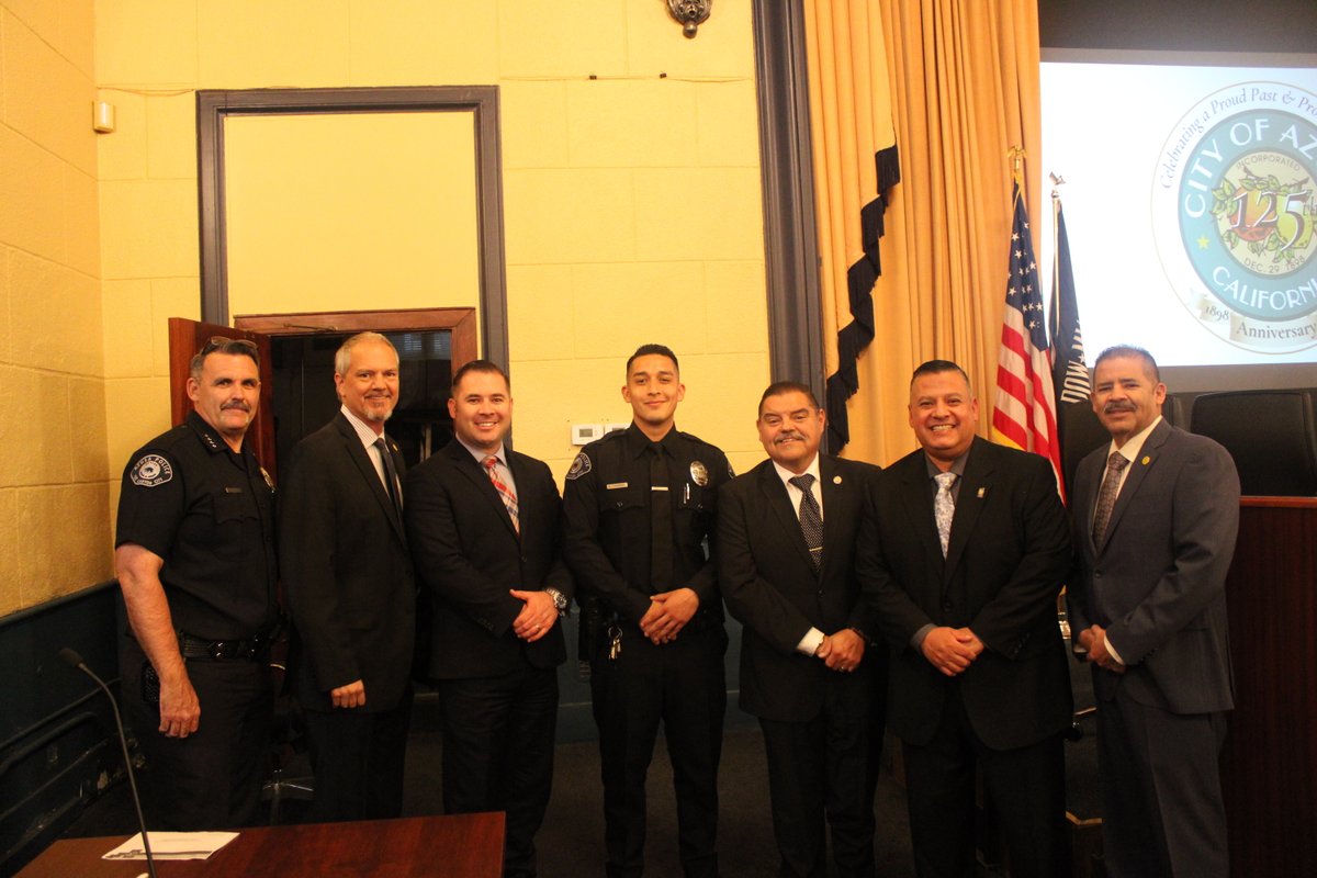 cityofazusa's tweet photo. New officers were sworn in at the Azusa City Council meeting on June 5th. Join us in welcoming Officer Cardenas, Garcia, Estrada, Sandoval, and Ortega.

#cityofazusa #azusapd #swearinginceremony https://t.co/7Y4Wzry4I7