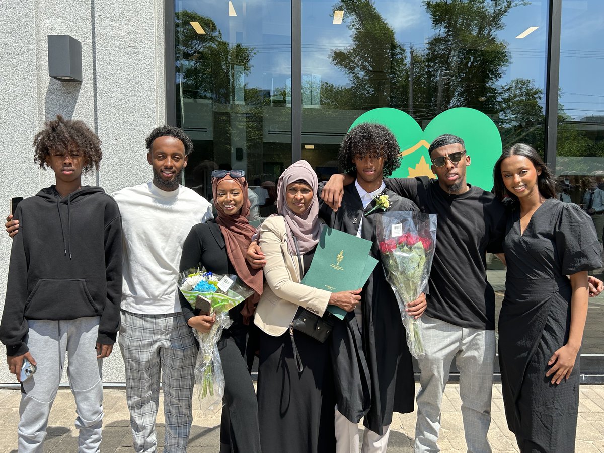 halifaxgrammar's tweet photo. Our hearts burst with joy as we celebrated the outstanding accomplishments of our Class of 2023 at the graduation ceremony last week!
#grammarproud #onegrammar #2023graduation #community #celebration #halifaxgrammar #summer2023 https://t.co/ajFKQNG9mn