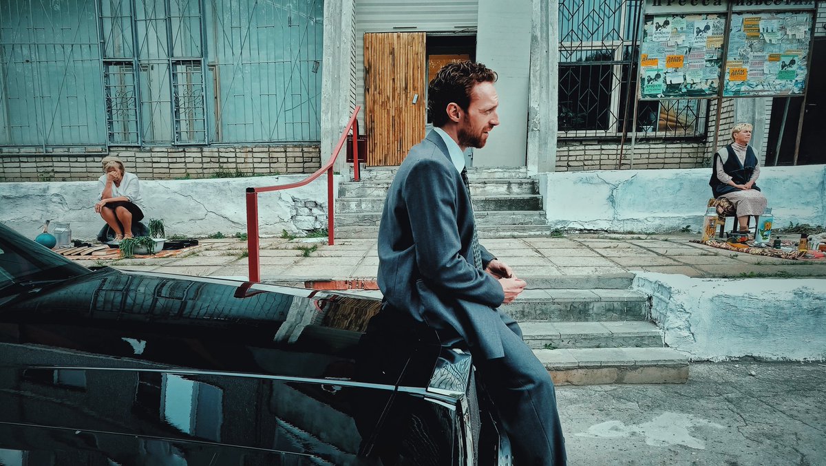 marusya_dem's tweet photo. минимум 3 причины почему нужно посмотреть данный сериал: 

1. визуал. тут без комментариев
2. саунд. извините, mujuice и сироткин будто были написаны под этот сериал 
3. персонаж Алик💔да и почти все остальные персонажи на самом-то деле. гениально прописанные герои, гениально! https://t.co/5dOlmCu9n5