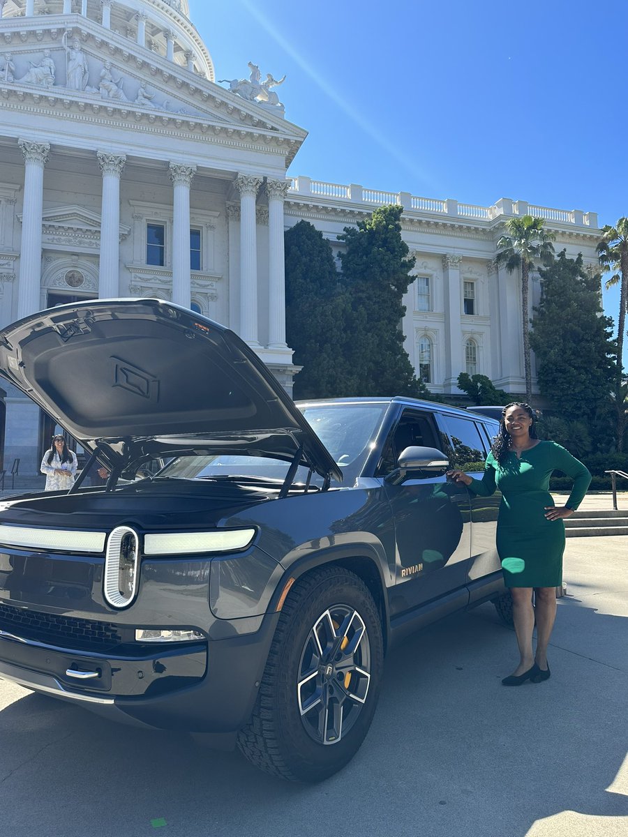 asmakilahweber's tweet photo. This morning I stopped by the @Rivian demonstration at the Capitol. I enjoyed learning about both models and how they’re building out their charging network for electric vehicles. https://t.co/DByn8QkKZW