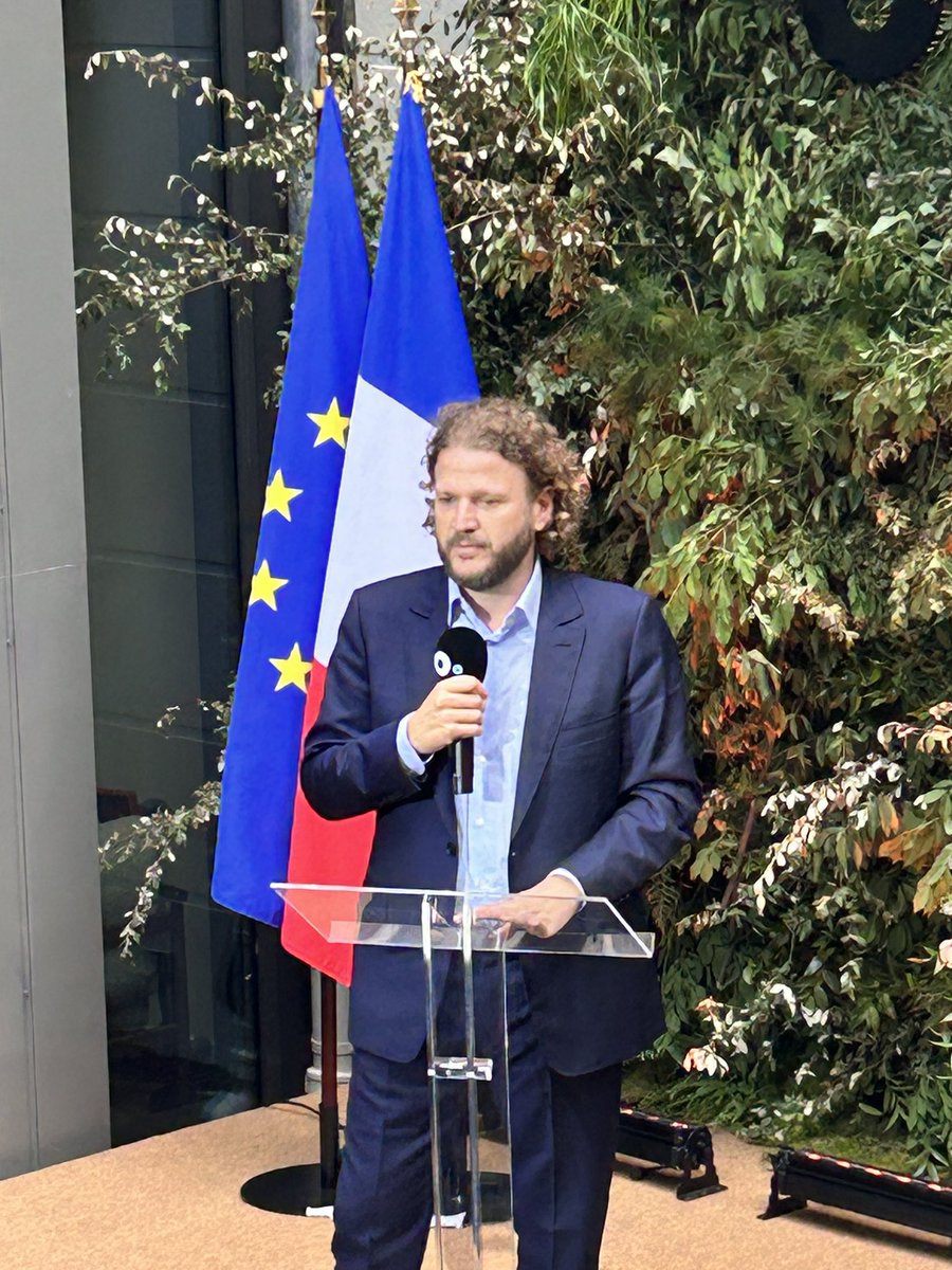 Merci <a href="/DavidLayani/">David Layani</a> pour ce discours lors de cette soirée engagée et avec cette priorité mise sur l’#éducation par <a href="/onepoint/">Onepoint</a>.
Au plaisir de poursuivre l’aventure avec l’<a href="/IAEAngers/">IAE Angers</a> et la Chaire #AAPRO.
<a href="/MurielTouaty/">Muriel Touaty</a> <a href="/blablaprod/">laetitia pfeiffer</a> 
<a href="/UnivAngers/">Université d'Angers</a> <a href="/IAEFRANCE/">IAE FRANCE</a> <a href="/DocISTIA/">Laurent</a>