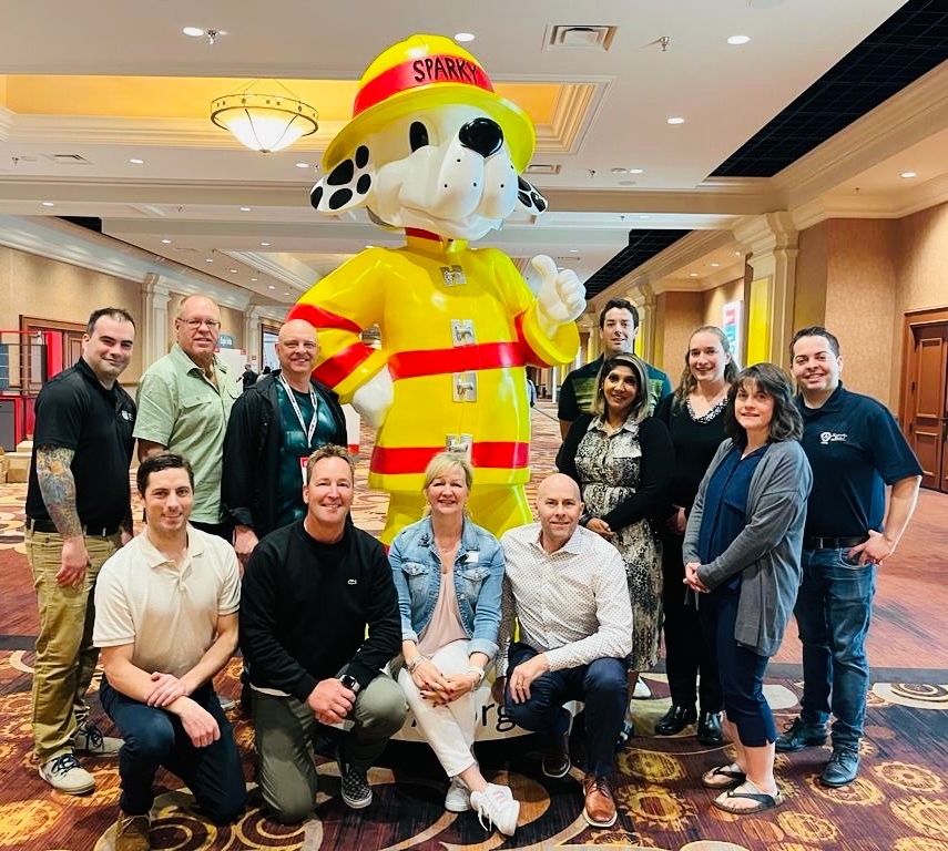 Honoured to represent #BritishColumbia and connect with all of the other provinces and territories at the #NFPAConf23!

@BC_FireSafety
#NFPA
#FireLifeSafety
#PublicEducation
#Sparky