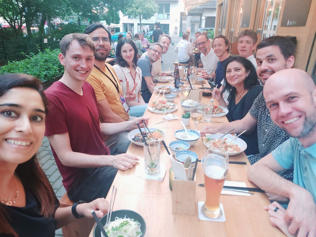 atitaarora's tweet photo. The day keeps getting better at pre- @M_I_C_E_S dinner with @wrigley_dan @asundartweets @FlaxSearch @angelmaldonado @renekrie @Andy_wagner1980 @AbelCam @sbstnrss @jclapadula https://t.co/0qmdlTN3z6