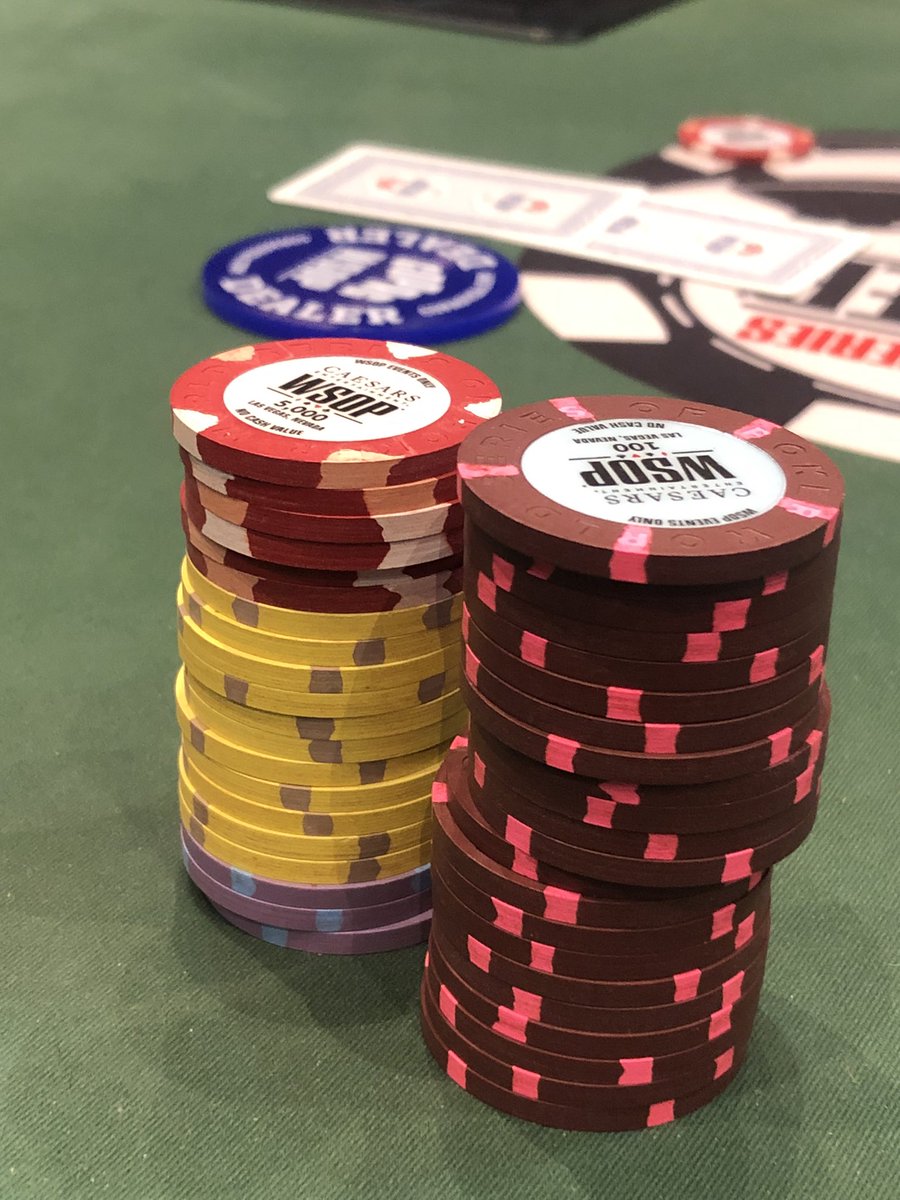 PepperStChrisM's tweet image. Card dead for about 2 hours, won and lost half a dozen small pots, then woke up with AA and a medium stack ripped into me wAK. Bullets hold, up to 45K from 25K @ the 1st break. #AllSkill