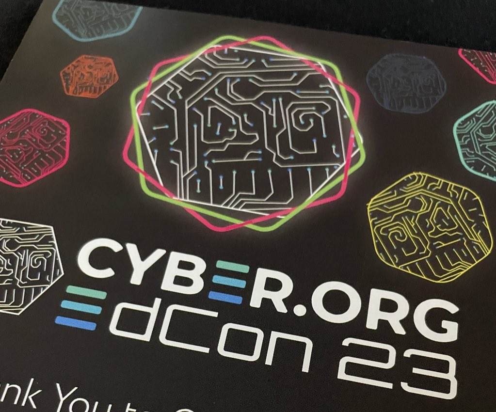 Julie Snyder tweet media