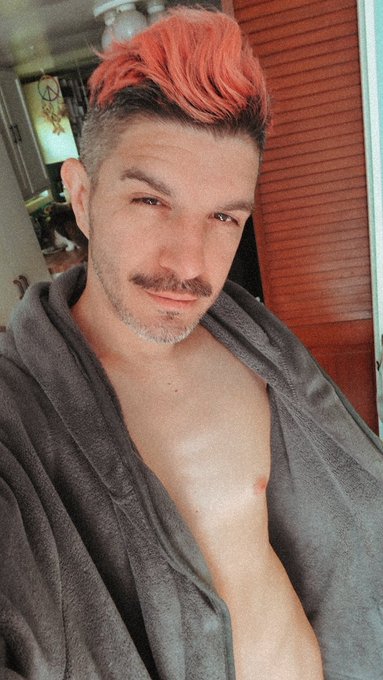 Good afternoon Planet Beings. Off for the next few days! Hmmm what to do?? 👽 https://t.co/jRnvPDuahs<a href="/tag/chicago"class="tags"><span>#chicago</span></a>