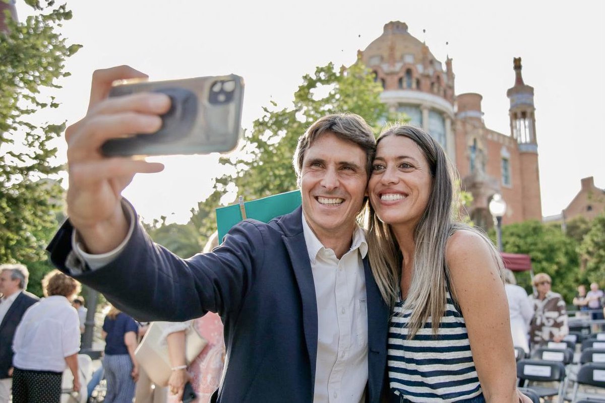 vadorverges's tweet photo. El #23J, només @miriamnoguerasM i el seu potent equip @JuntsXCat són garantia ferma x plantar cara a Madrid. Diguem NO al Reino d España, sense dubtes ni concessions. Tindrem la paella pel mànec i RES tornarà a ser igual. Ocupem-los amb mentalitat d’Estat. Visca Catalunya Lliure! https://t.co/lLsnR4fZJA