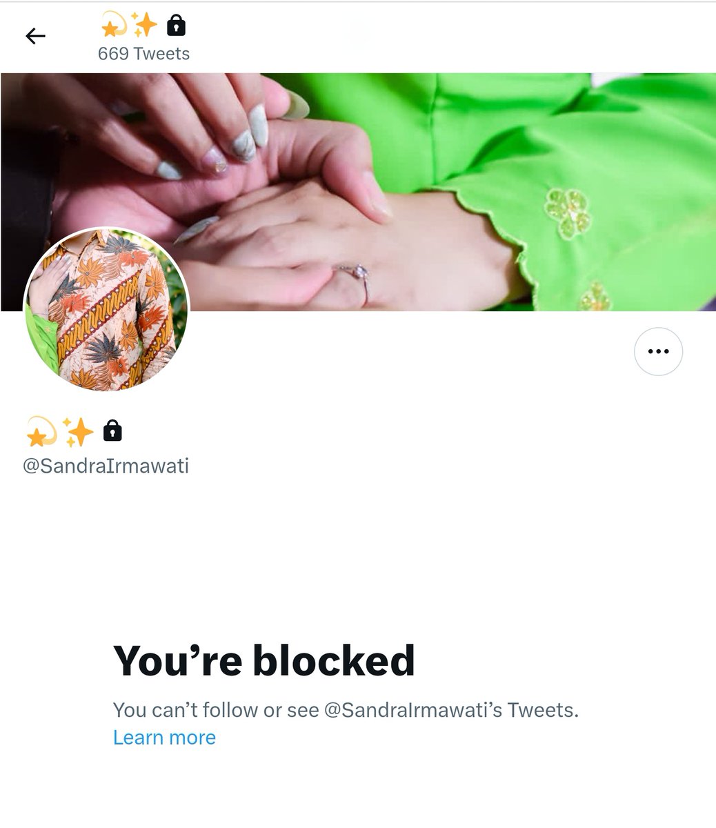 Privacy03748650's tweet photo. Yah guys lgsg di block. Bener kann setiap hubungin atau nagih hutang dia pasti lgsg di block wkwk. Trs lo mau nya gmn sandra, gabayar utang dan gue ikhlasin gtu? Ga ya sampe lu mati gabakal gue ikhlasin, mending tu duit buat org jalanan dripada buat perut lu @SandraIrmawati https://t.co/yIZTl4zerL