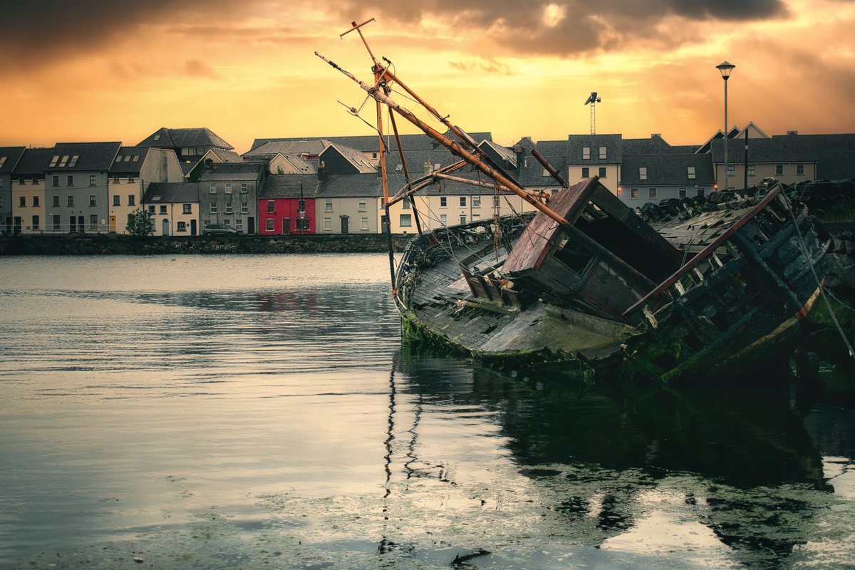 TravelAwards's tweet photo. Enjoy the best views from the #Galway penthouse:
 https://t.co/03TaE6xsD2 https://t.co/7AAuGw4shU
