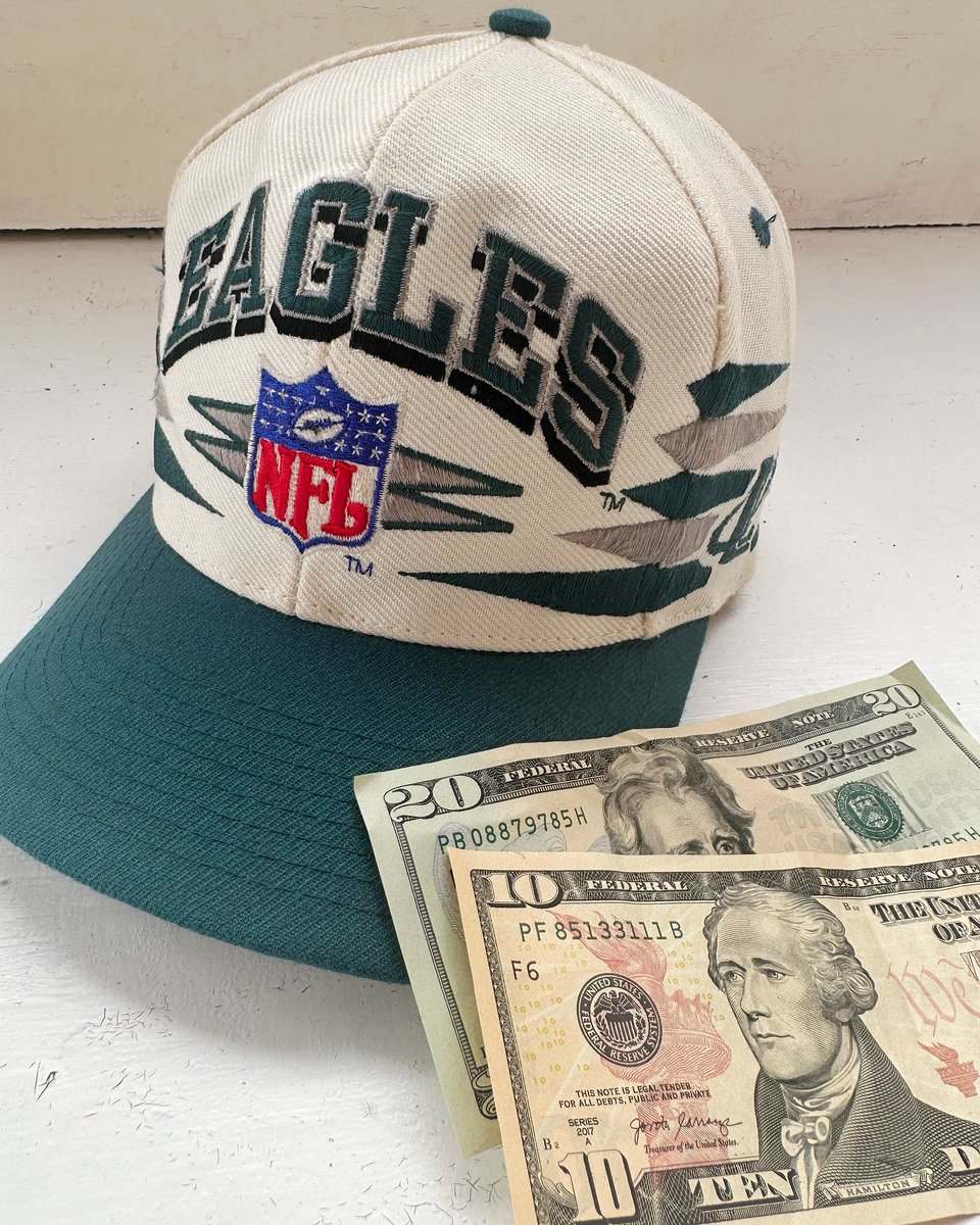 Fathers Day Gifts from the kids 👌🏼
Love these vintage Pro Line NFL hats
@wrestlecon savings fund underway too! 
Roll on Philly 2024!