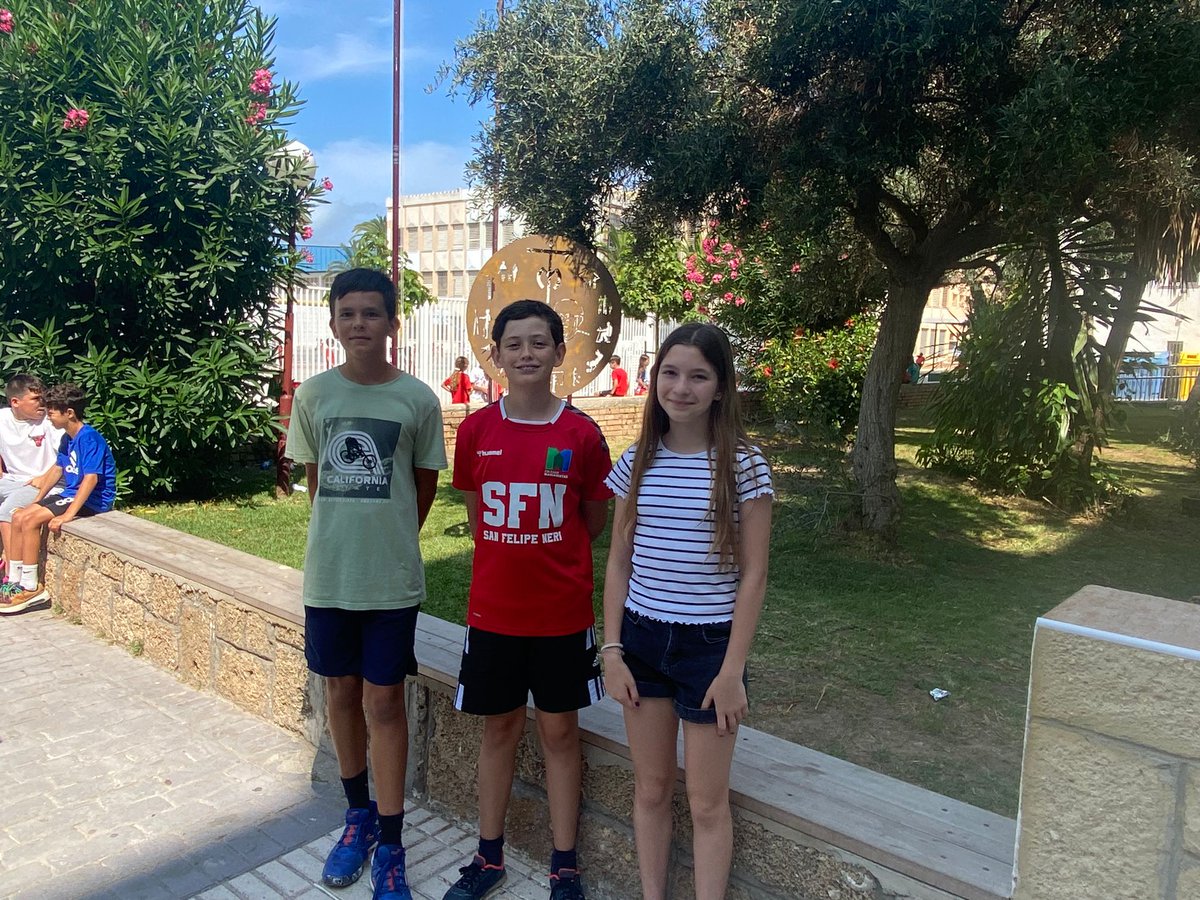 San_Felipe_Neri's tweet photo. Nuestros alumnos Lucas Téllez, Santi Silva y Valeria González han sido seleccionados para participar en el Programa de Estimulación del Talento Matemático #ESTALMAT de la @saemthales @estalmat_and #mewe #Marianistas https://t.co/x116tqacKf