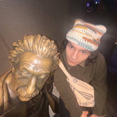 #AndrewTate 
this man is real