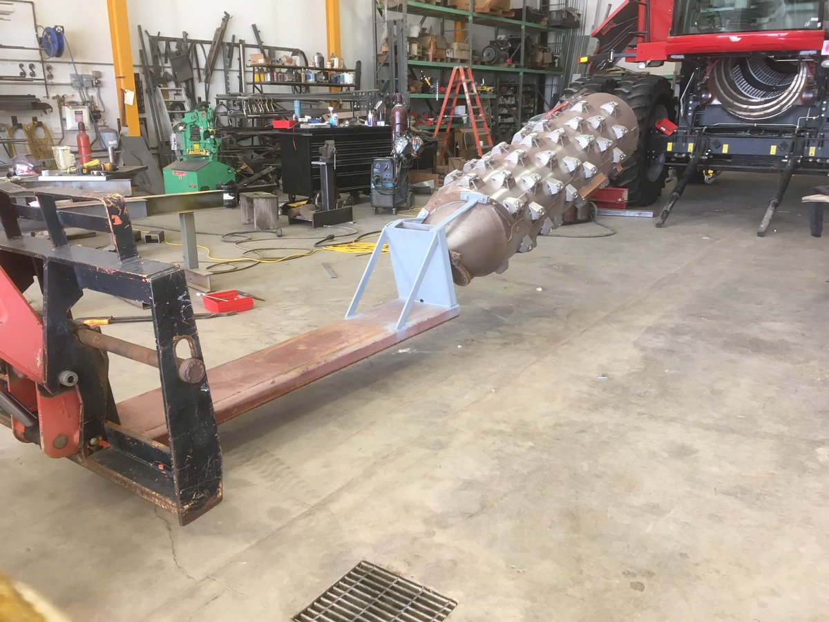 NeisiusPaul's tweet photo. @TSmith1867 @DanAllred1 @RogerEmbry1380 Build a tool and use a forklift to pull it out and reinstall the rotor. https://t.co/guKTTBuReM