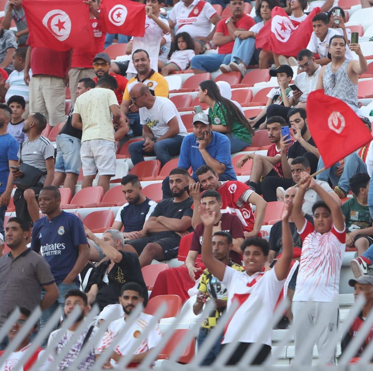 AiglesRoyaux's tweet photo. Ouverture du score de la tête de
TALBI AIRLINES ✈️
1-0 🇹🇳⚽️🇩🇿
Sur un corner bien exécuté de ABDI ☄️
#Touns #DZ #Annaba https://t.co/pr92iJiggG