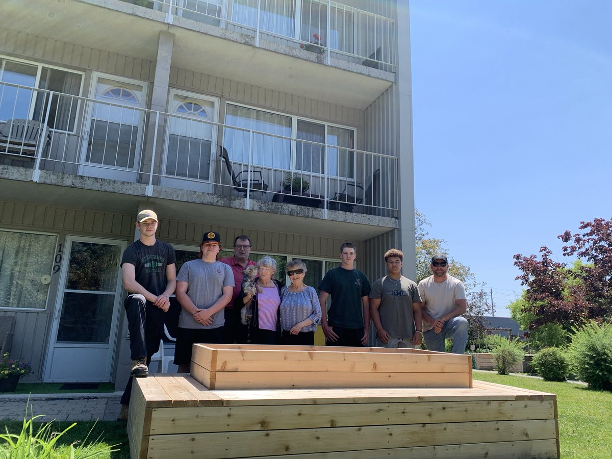 ChappyAnne's tweet photo. ⁦@HolyCrossPTBO⁩ Congratulations to Applewood Retirement Residence for their newly built raised garden and seating area. Students from Holy Cross C.S.S. built this beautiful garden as part of their culminating assignment. #WeAreHC #happychappy https://t.co/6aBbml7Zz2