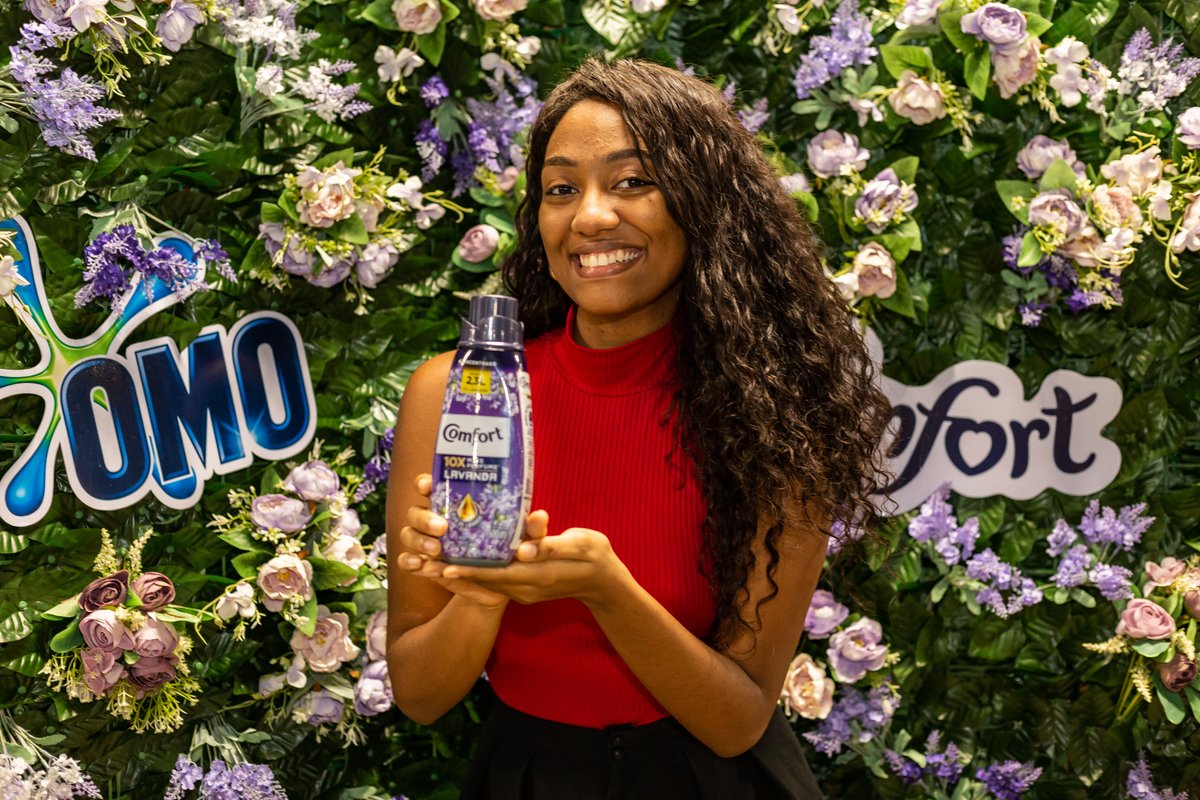 Hiperideal_'s tweet photo. Já perfumou a camisa de chita pro arrasta-pé, cumpadi? Pois então se adiante e use #Comfot Lavanda! #IdealDeBão 🪻
#ComfortNoIdeal @comfortbrasil https://t.co/K1diHelkkZ