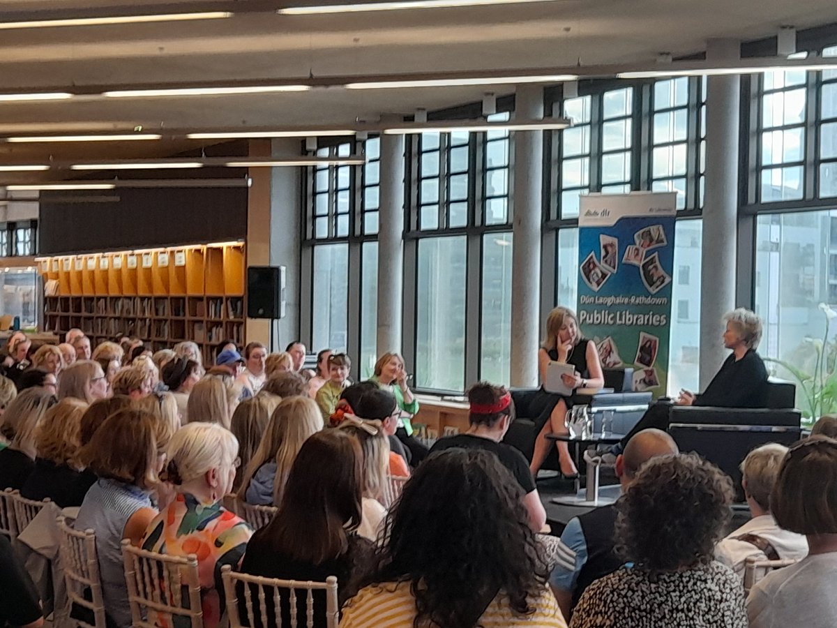 And we are off! Crime with international bestseller @SlaughterKarin chatting to @edelcoffey @dlrLexIcon ! The audience are in for a night of laughter and some insights on where she gets her material from #pickupapageturner #murderone23 @HCinIreland @DLR_Libraries